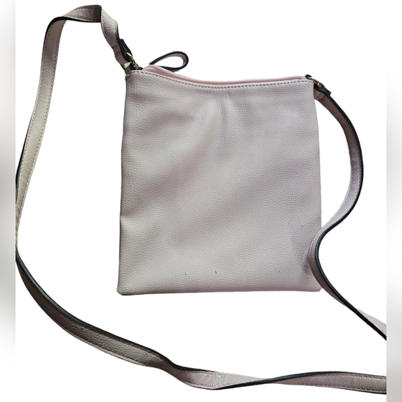 Light Pink Tommy Hilfiger Shoulder Bag with adjustable straps. - Picture 3 of 5
